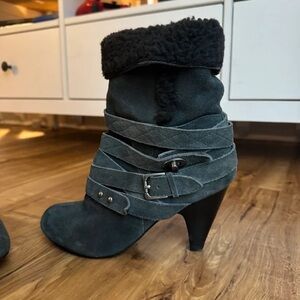 Chic Black Heeled Boots with Strap Detail